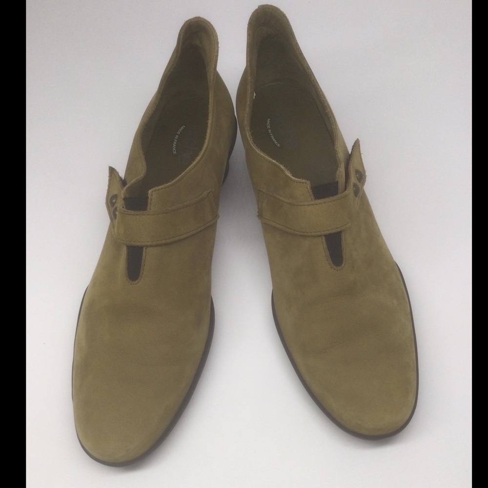 Arche Size 10 Olive Green Suede Booties